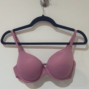 VICTORIAS SECRET PUSH UP BRA